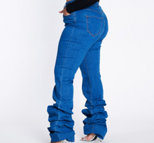 Load image into Gallery viewer, &quot;SUCH A SLOUCH&quot; Jeans Plus Size
